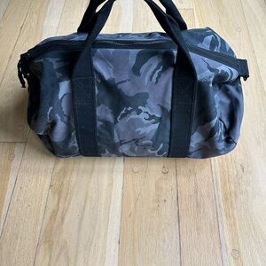 Fred Perry Wax Canvas Camo Travel Bag